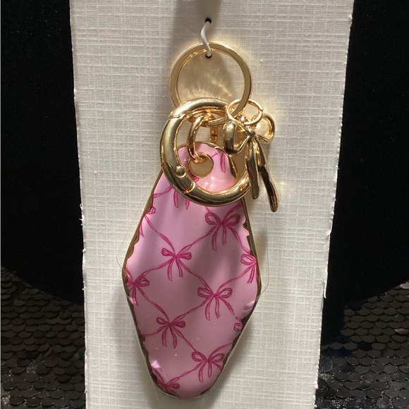 Piper | Accessories | Piper Pink And Gold Key Holder | Poshmark